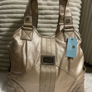 Kathy Van Zeeland NWT